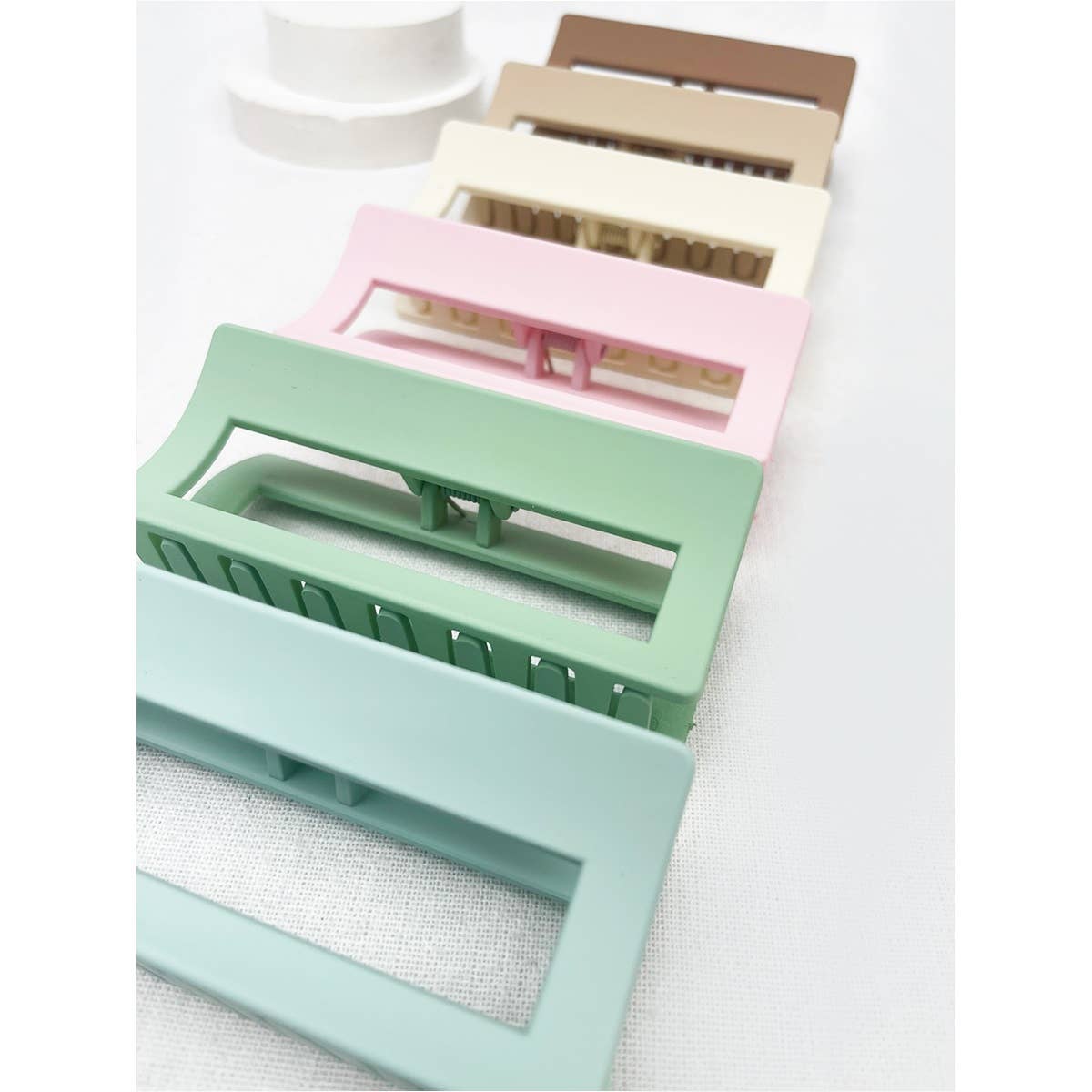 Soft Tone Cut Out Rectangle Shape Hair Claw