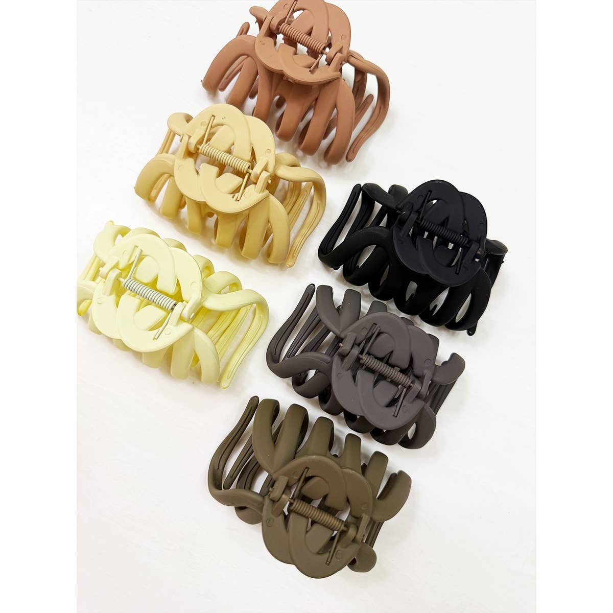Matte Neutral Colors of Octopus Hair Claw Clip