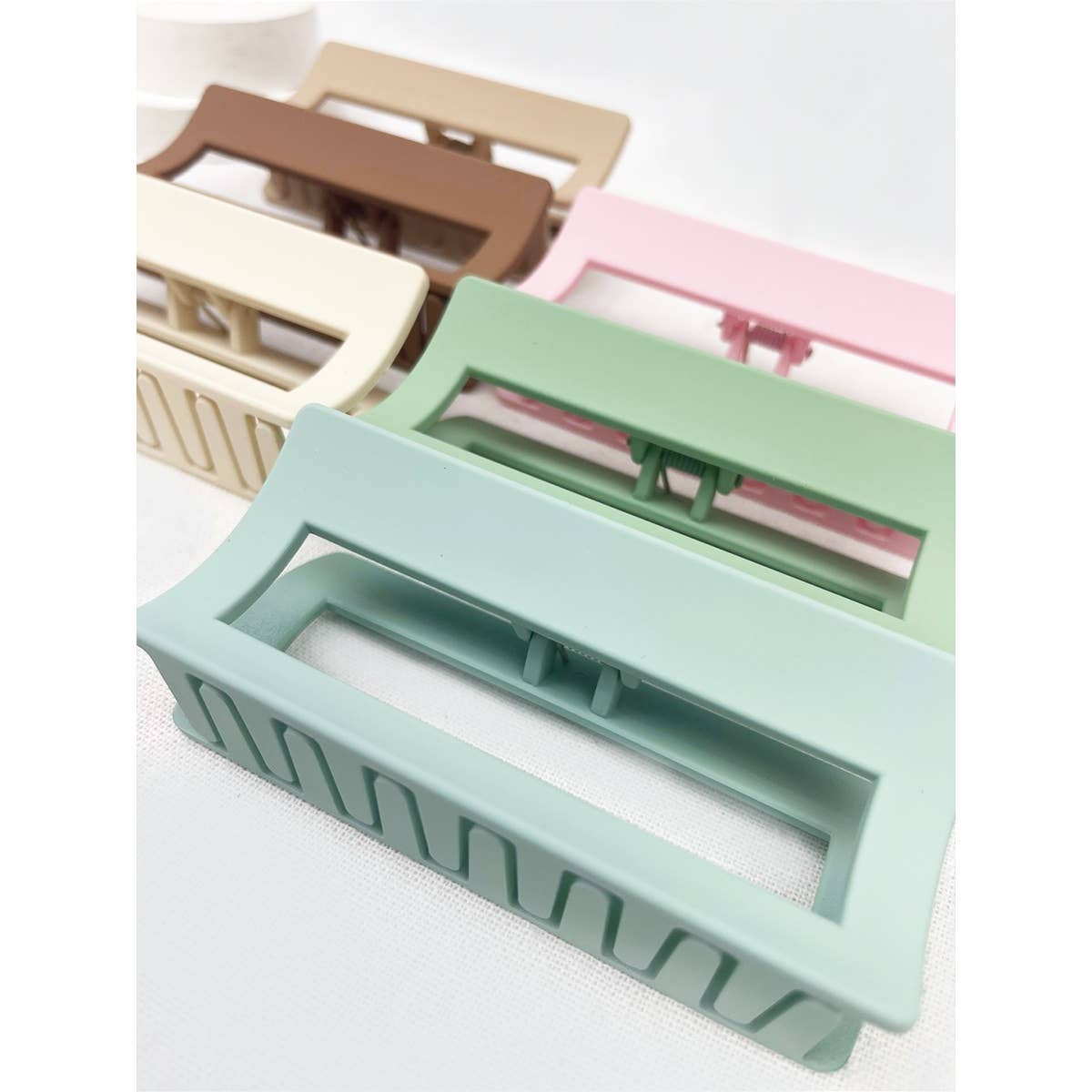 Soft Tone Cut Out Rectangle Shape Hair Claw